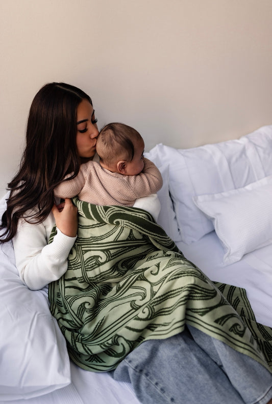 Te Piringa 100% organic cotton - Ngāhere green