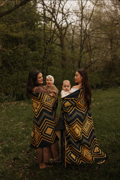 Tītama Woven Blanket